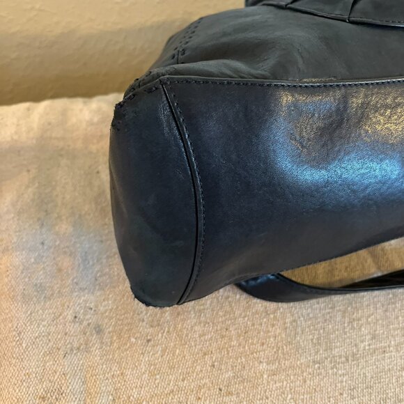 Christopher & Kon Woman's Black Leather Bohemian Crossbody/Travel/Hand Bag - Picture 7 of 11